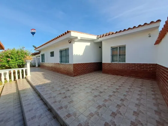 Casa Con Anexo Independiente En La Urbanizacion Jorge Coll, Municipio Maneiro, Isla De Margarita, Nueva Esparta