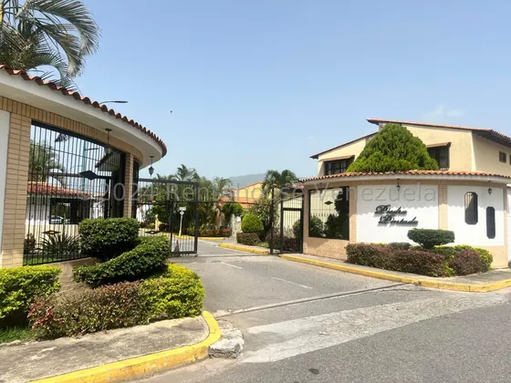 Venta De Terreno En Piedra Pintada Maracay Aragua 25-249 Irr