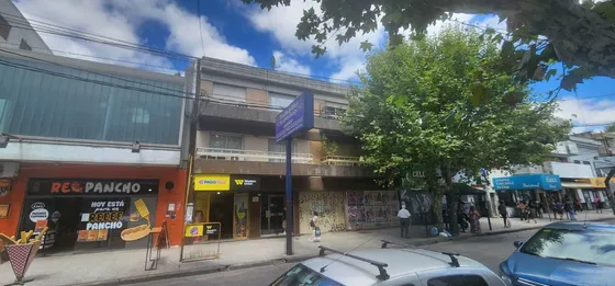 Dpto / Oficina Mono Ambiente 23 M² 2 Piso P/ Escalera - Apto Profesional - S.justo (ctro)