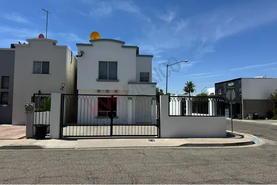Casa En Renta De Dos Plantas En Bosques Del Sol, Mexicali