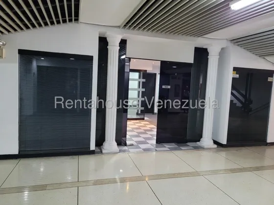 Sq Local Comercial En Alquiler En Los Ruices D25-20909s