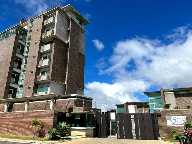 Se Vende Apto De 116 Mts Alto Hatillo 2h/3b/2p  (jc)