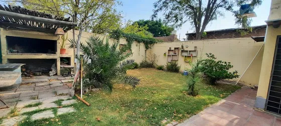 Casa Y Departamento, Cangallo 2977, Villanueva
