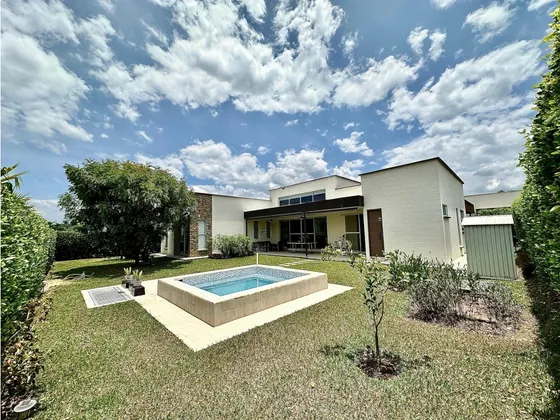 Casa Campestre En Lagos De Iraka Para Renta