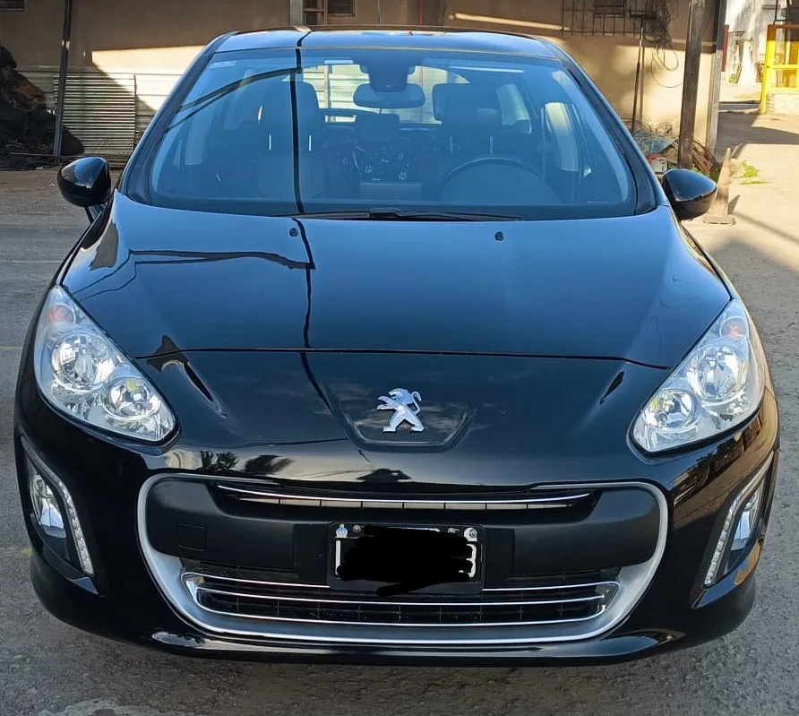 Peugeot 308 2.0 Feline 143cv
