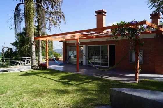 Casa En Venta Los Guayabitos, Baruta. Mem