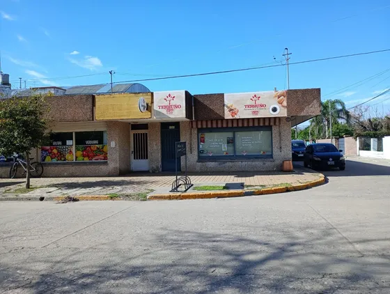 Fondo De Comercio En Roldan