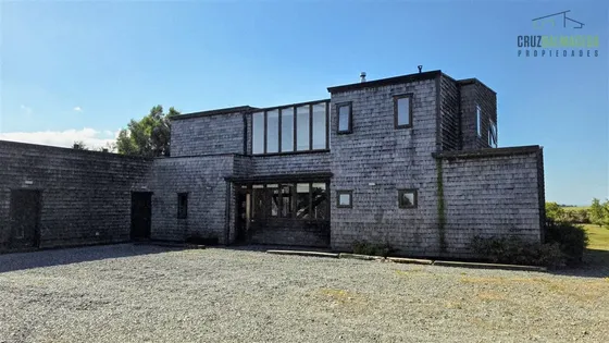 Casa En Venta De 4 Dorm. En Puerto Varas
