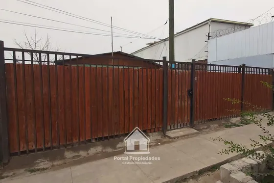 Oportunidad! Terreno Con Casa Para Remodelar, La Granja