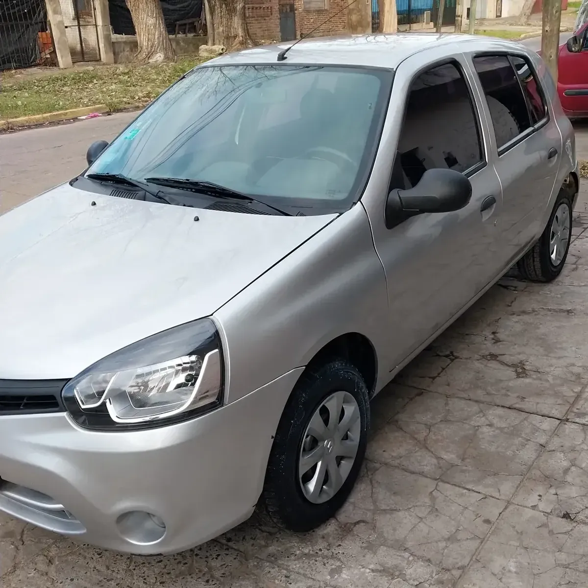 Renault Clio 1.2 Mío Expression Pack I