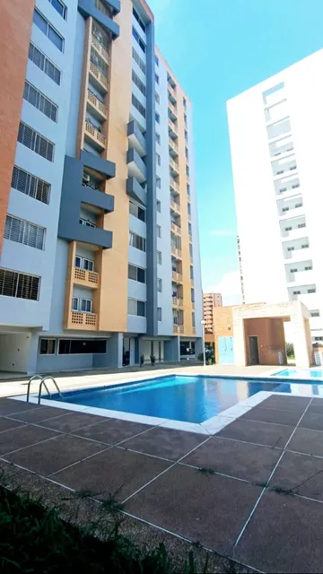 Se Alquila Apartamento En Mañongo, Res. Sun Suites Rp