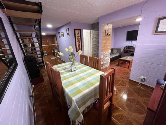 Linda Casa Ampliada En Tierras Blancas