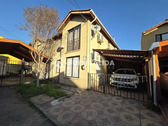 Casa En Venta De 3 Dorm En Condominio En Macul