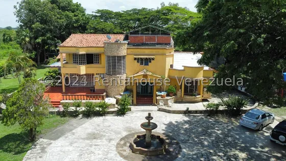 Casa En Venta Santa Sofia Country Araure - #24-21136 Jm Rah