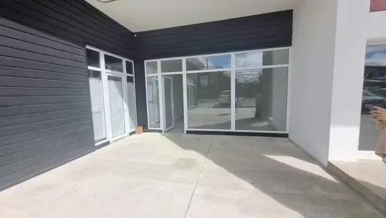 Local Comercial Con Terraza En Walk Aníbal Pinto Valdivia