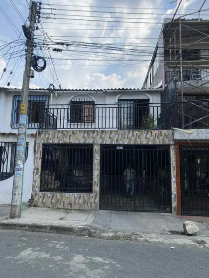 Casa En Venta En Tejares De Salomia. Cod V8014728