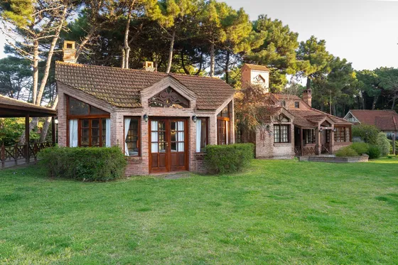Casa En Venta 5 Ambientes Pinamar Norte