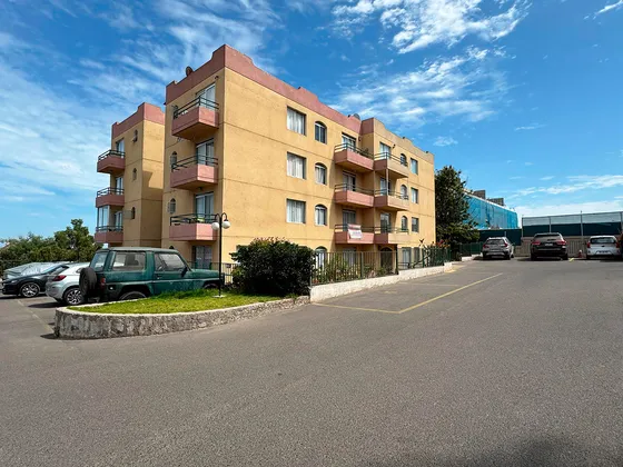 3 Dormitorios Y 2 Baños | 80 M2 Totales