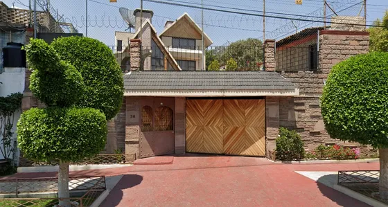 Casa En Venta En Lomas Estrella 1 Sección. Iztapalapa. Cdmx. 