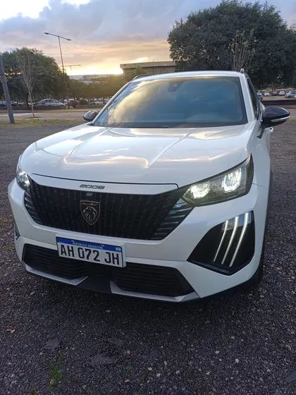 Peugeot 2008 1.0t Allure