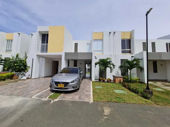 Casa Campestre En Venta,  En Condominido En El Castillo, Jamundi