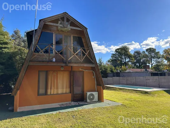 Alquiler-hermosa Casa Con Piscina En Cumbre De Las Rosas.