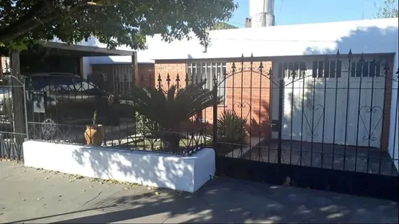 Venta Casa 3 Dorm- Barrio Los Gigantes -apta Credito
