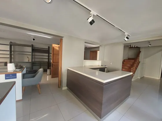 Casa Comercial En Lo Barnechea
