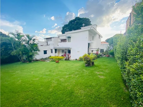 Se Vende Casa 868m² 6h/5b/7e Altamira