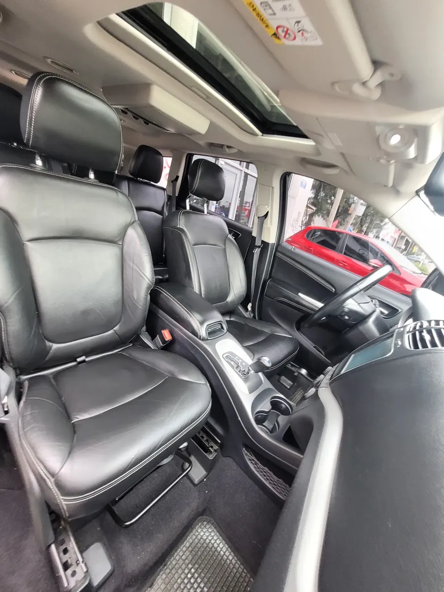 Dodge Journey 2.4 Sxt 170cv (techo, Dvd, Nav)5438727376404684822