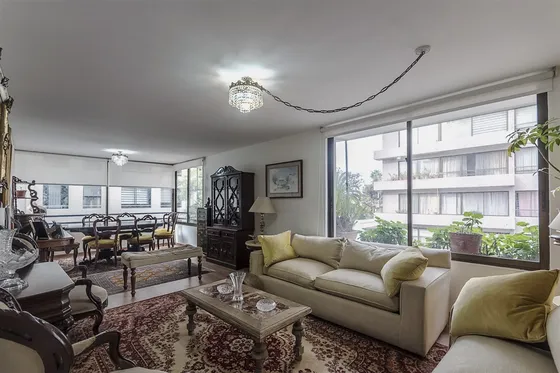 Departamento En Venta De 3 Dorm. En Las Condes