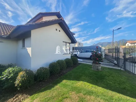 Casa En Venta De 4 Dorm. En Machalí