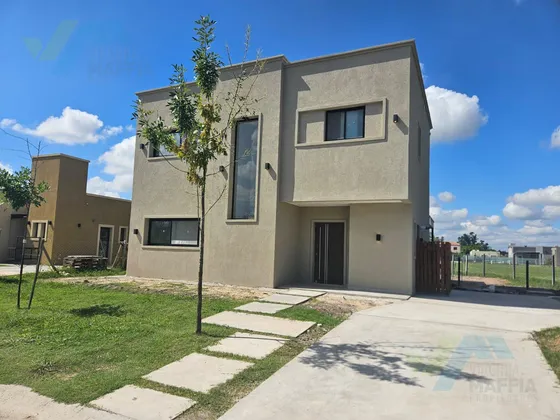 Venta Casa En  Barrio Cerrado San Pablo Pilar - 5 Ambientes