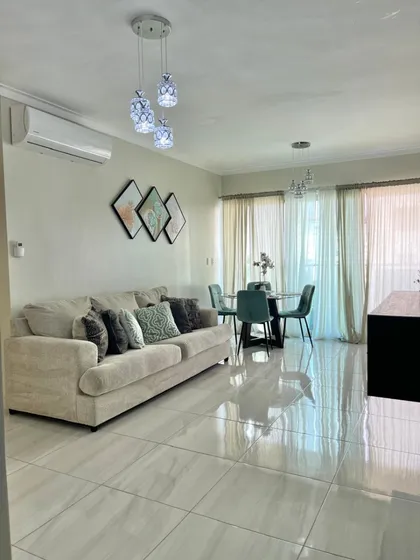 Evaristo Morales - 3 Habitaciones | Amueblado | Alquilo Apartamento En Evaristo Morales 