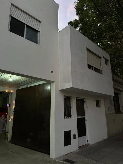 Cochera 400 Metros Cubiertos En Mar De Ajo Centro Con Vivienda 