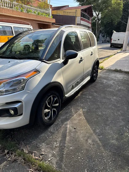 Citroën C3 1.6 Vti 16v Exclusive Flex Aut. 5p
