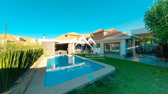 Vende Acogedora Casa En Condominio Sector Jardin Del Este