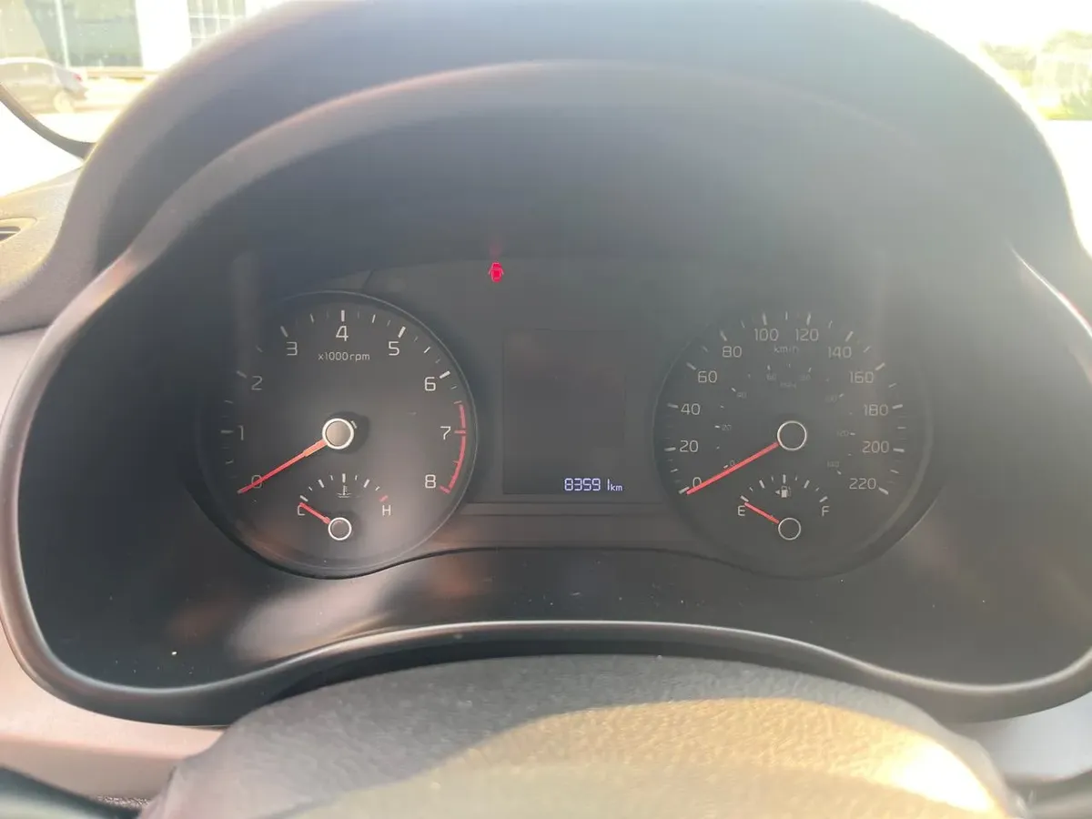 Kia Rio 2023 5p Lx L4/1.6 Aut