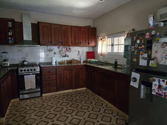 Hermosa Casa 5 Ambientes A La Venta