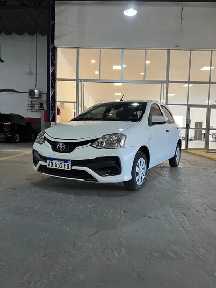 Toyota Etios 1.5 Xls At