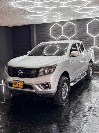 Nissan Frontier 2.5 S