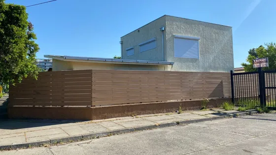 Propiedad Remodelada En Excelente Ubicación