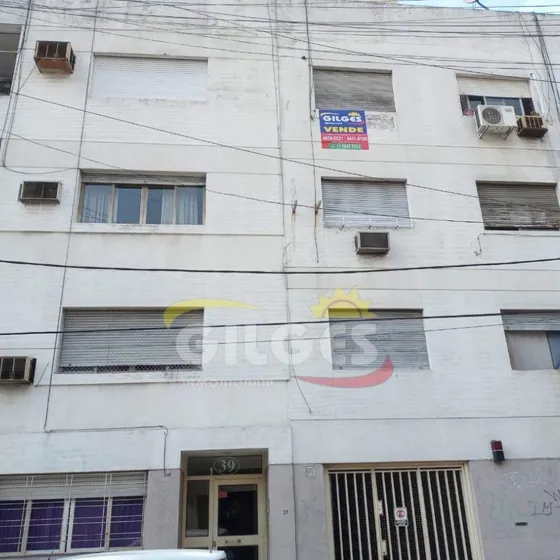 Venta Departamento 1 Amb. Al Frente En Ramos Mejía   - Buen Estado