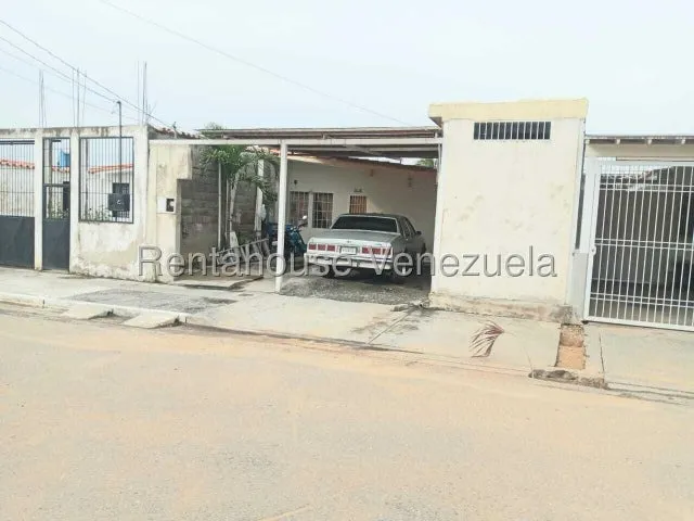 Casa En Venta Cabudare La Estancia Codigo 2 5  2  1   3  5  5 Mildred De Oportunidad Buscas Un Hogar Cómodo, Seguro Y Con Excelente Ubicación? Esta Casa En Calle Cerrada Con Portón Eléctrico