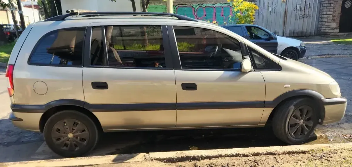 Chevrolet Zafira 2.0 Gl