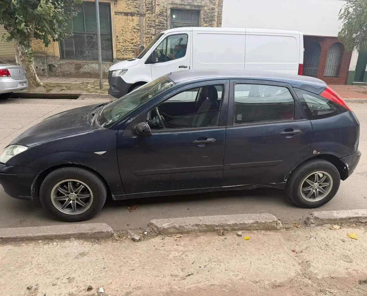 Ford Focus 1.8 I Ambiente