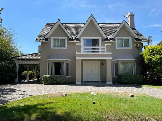 Casa En Venta 6 Ambientes En Haras Maria Eugenia