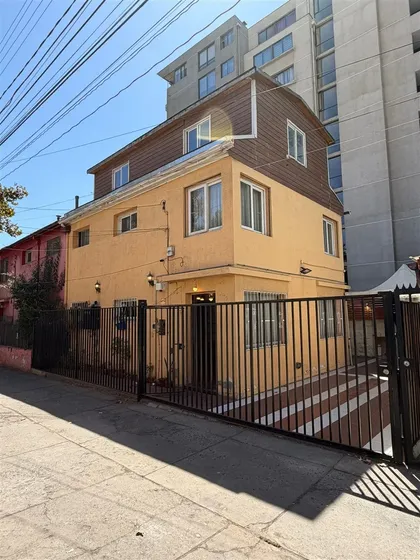Propiedad Al Lado Del Metro El Llano En Microbarrio Sin Ggcc