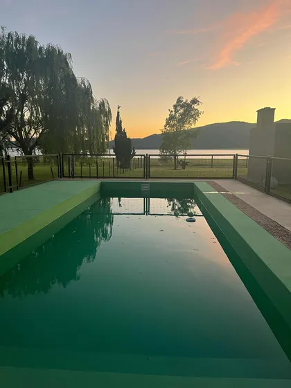 Casa Y Cabaña En Bello Entorno Natural En Lago Los Molinos