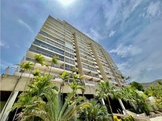 Se Vende Apto 100m2 +42m2 Terraza 3h/3b/1p Camuri Grande